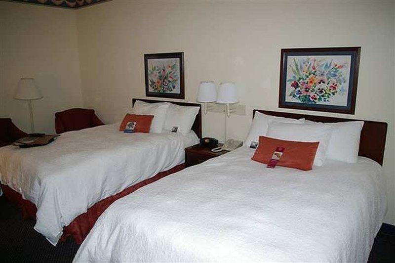 Hampton Inn Roxboro Ngoại thất bức ảnh